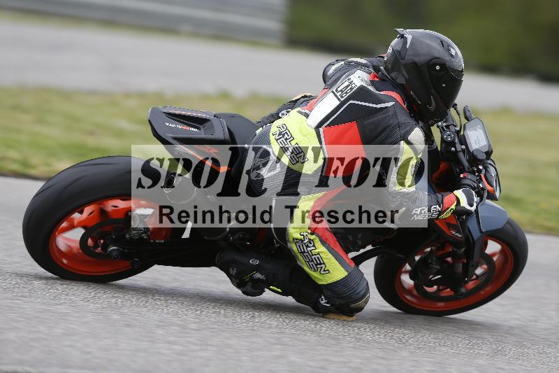 /Archiv-2025/08 20.04.2025 Speer Racing ADR/Gruppe gelb/2
